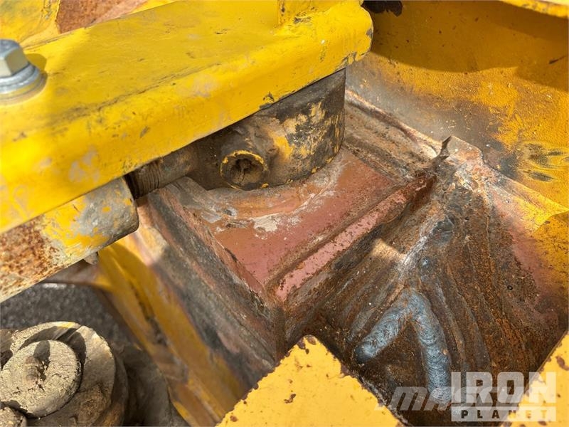 Komatsu D61PXi-23 Crawler Dozer (Inoperable) Buldožeri guseničari