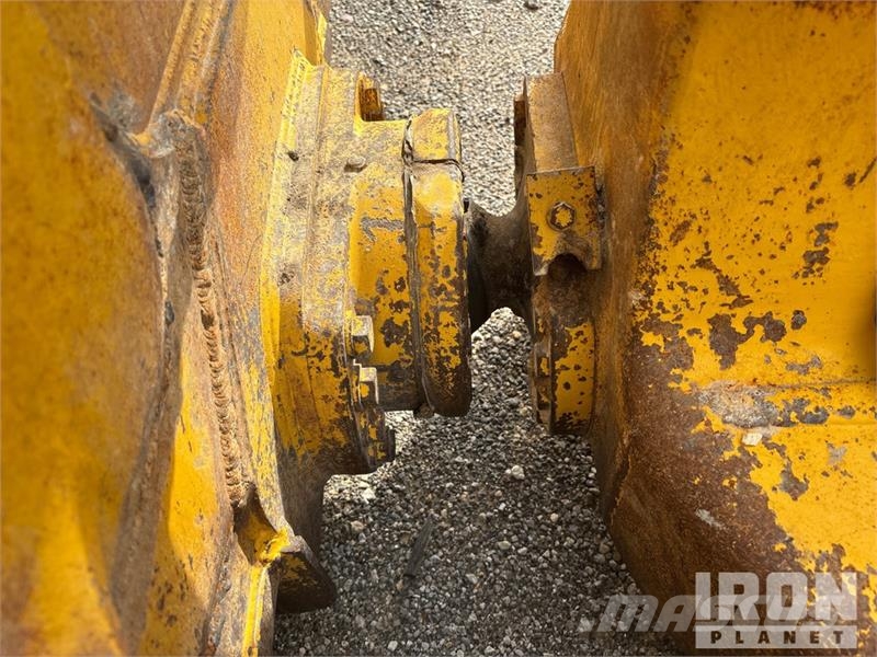 Komatsu D61PXi-23 Crawler Dozer (Inoperable) Buldožeri guseničari