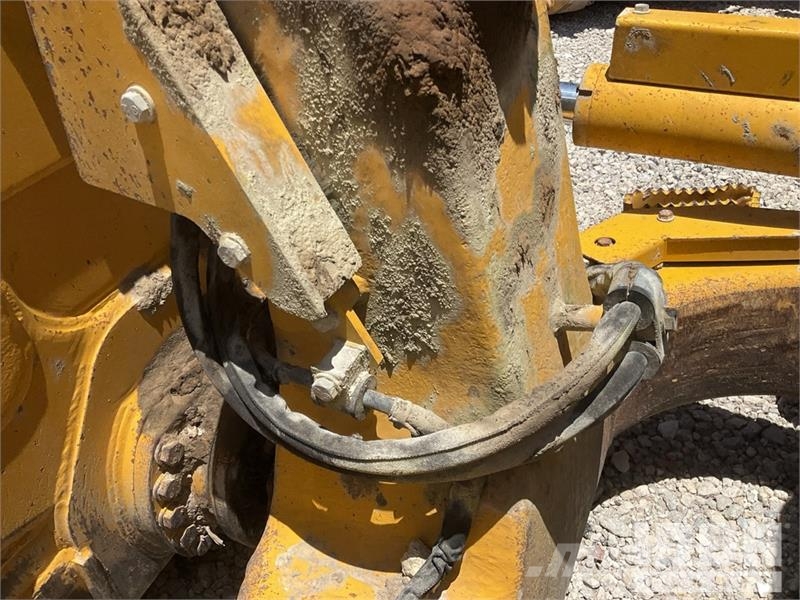 Komatsu D61PXI-24 Crawler Dozer Rupsdozers