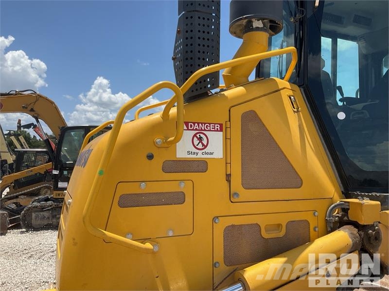 Komatsu D61PXI-24 Crawler Dozer Rupsdozers