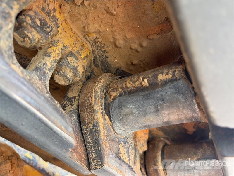 Komatsu D65PX-18 Crawler Dozer Crawler dozers