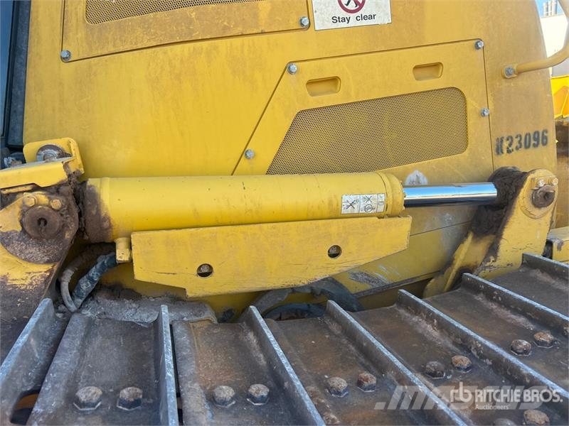 Komatsu D71PXI-24 Crawler Dozer Kāpurķēžu buldozeri