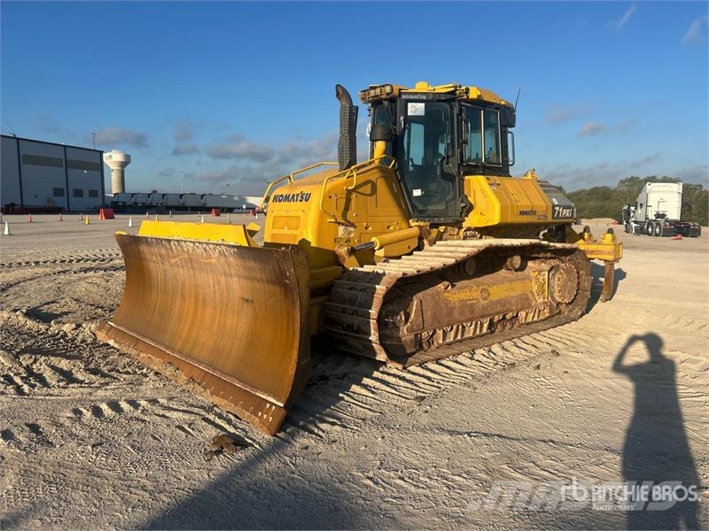 Komatsu D71PXI-24 Crawler Dozer Kāpurķēžu buldozeri