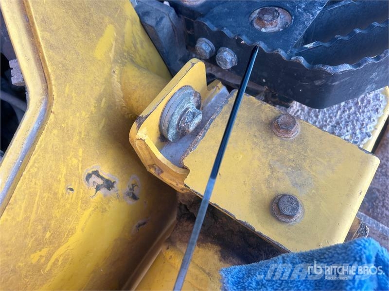 Komatsu D71PXI-24 Crawler Dozer Kāpurķēžu buldozeri