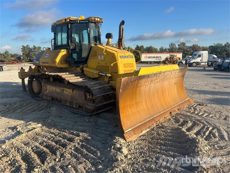 Komatsu D71PXI-24 Crawler Dozer Kāpurķēžu buldozeri