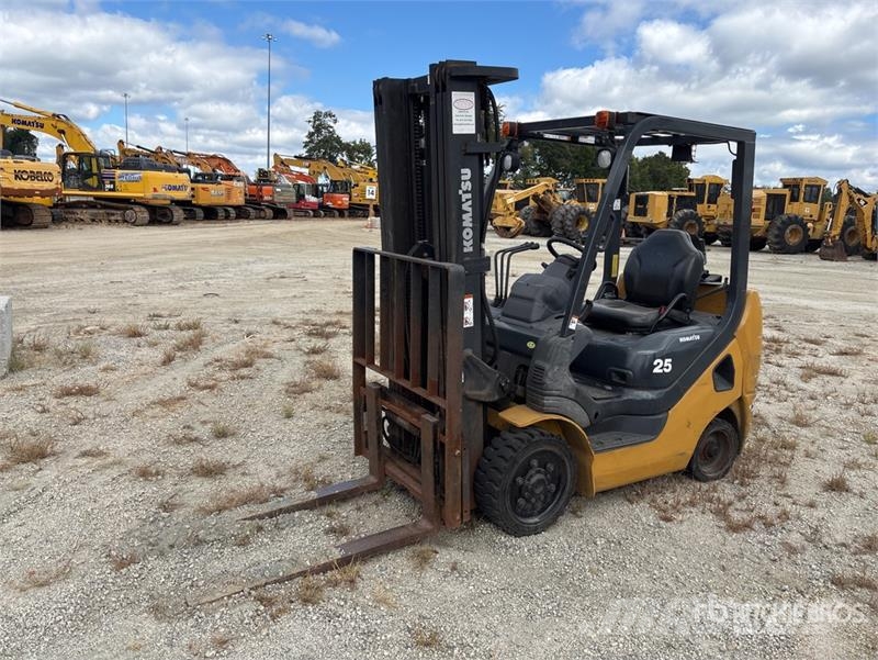 Komatsu FG25 Targoncák-Egyéb