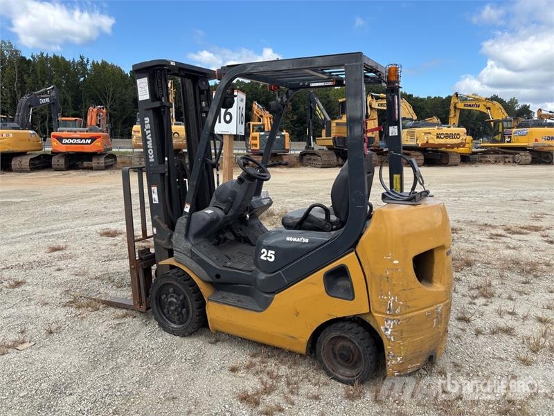 Komatsu FG25 Targoncák-Egyéb