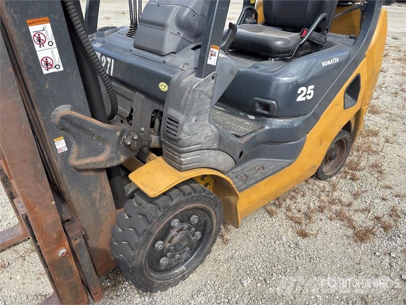 Komatsu FG25 Targoncák-Egyéb