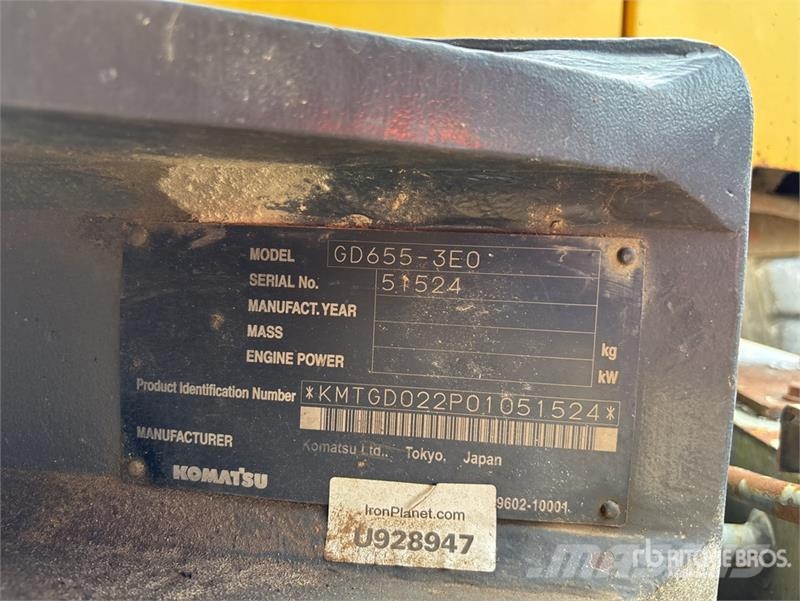 Komatsu GD655-3E0 モーターグレーダー