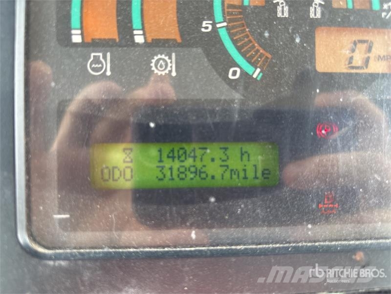 Komatsu GD655-3E0 モーターグレーダー