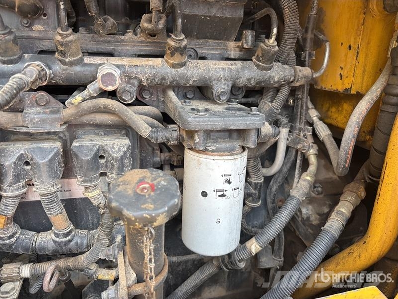 Komatsu GD655-3E0 モーターグレーダー