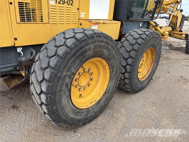 Komatsu GD655-3E0 モーターグレーダー