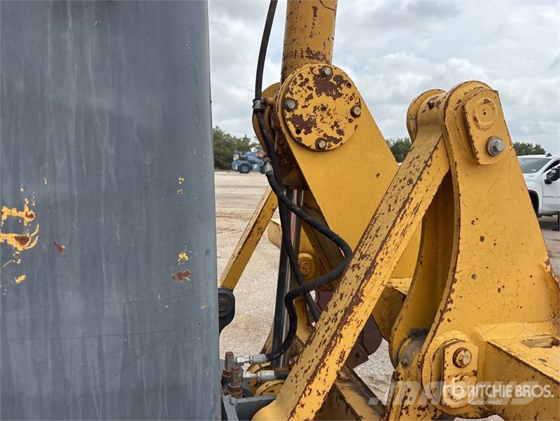 Komatsu GD655-3E0 モーターグレーダー