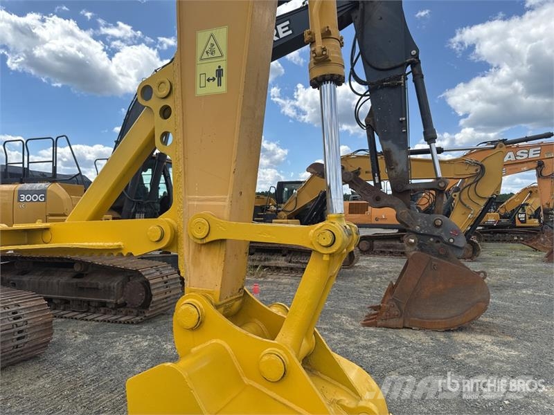 Komatsu PC 210 LC 11 Tracked Excavator Crawler excavators