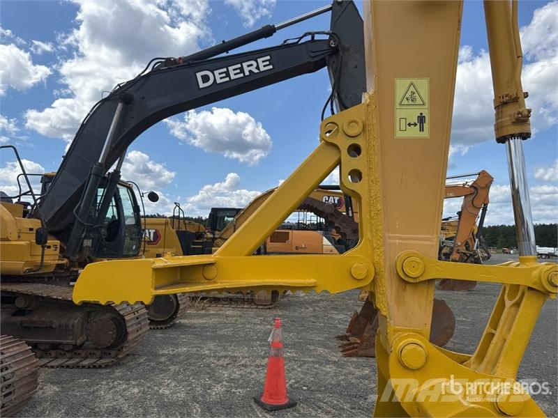 Komatsu PC 210 LC 11 Tracked Excavator Crawler excavators
