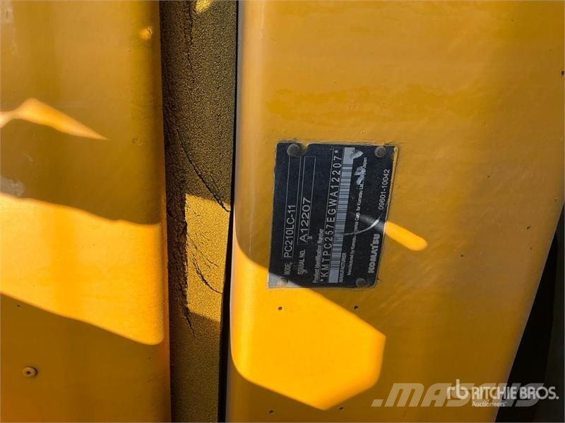 Komatsu PC 210 LC 11 Tracked Excavator Crawler excavators