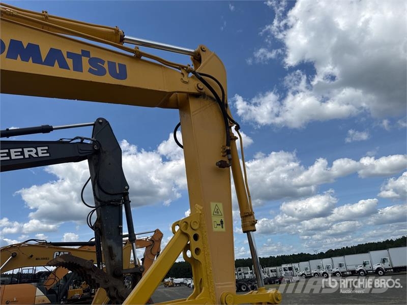 Komatsu PC 210 LC 11 Tracked Excavator Crawler excavators