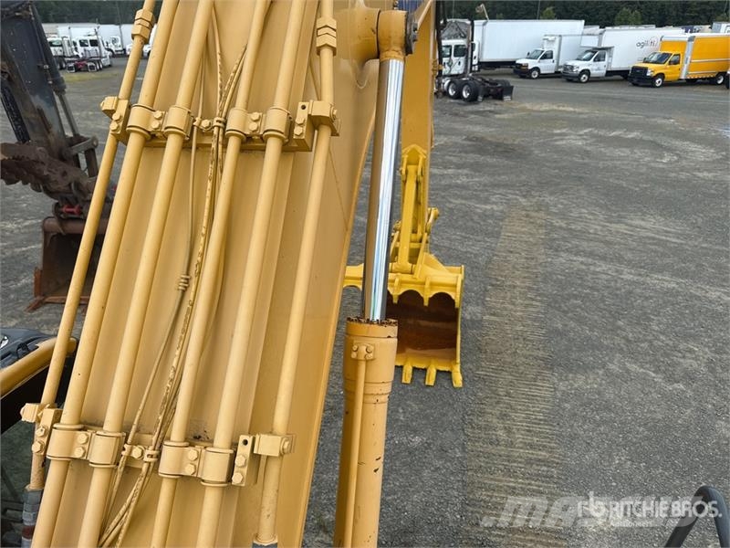 Komatsu PC 210 LC 11 Tracked Excavator Crawler excavators