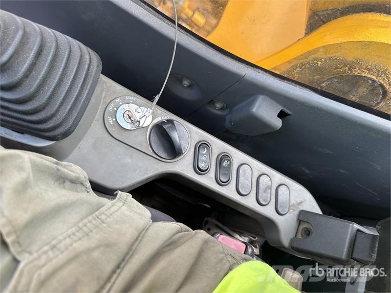 Komatsu PC 210 LC 11 Tracked Excavator Crawler excavators