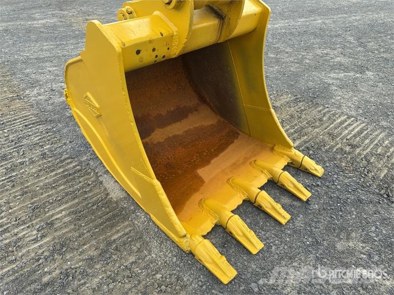 Komatsu PC 210 LC 11 Tracked Excavator Crawler excavators