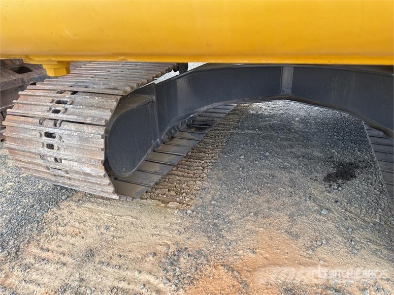 Komatsu PC 210 LC 11 Tracked Excavator Crawler excavators