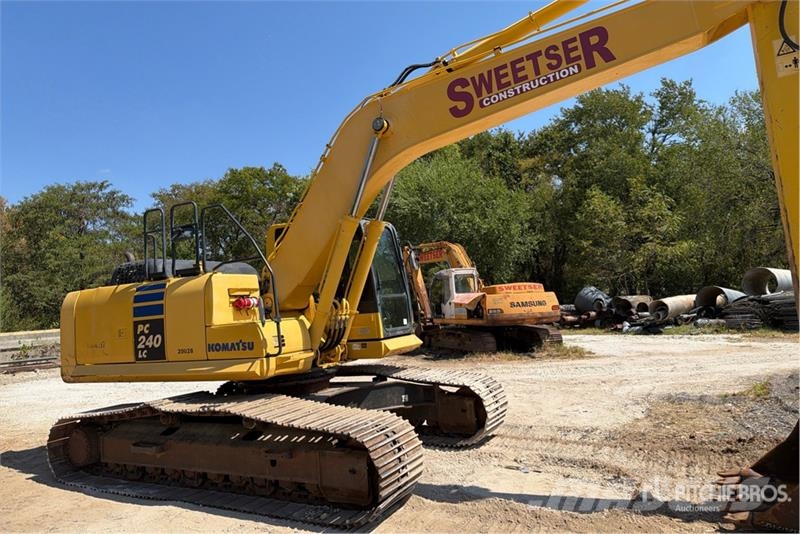 Komatsu PC 240LC-10 Tracked Excavator Roomikekskavaatorid