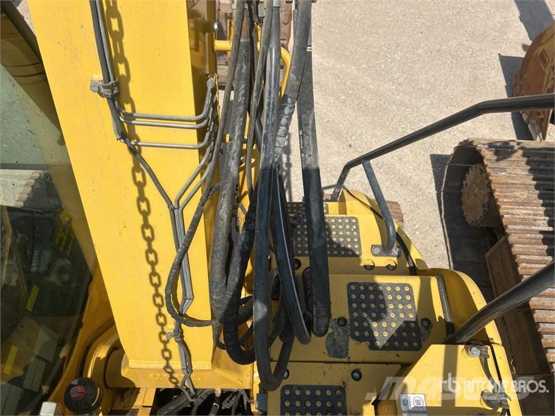 Komatsu PC138USLC-10 Tracked Excavator 大型油圧ショベル12t以上(パワーショベル・ユンボ)