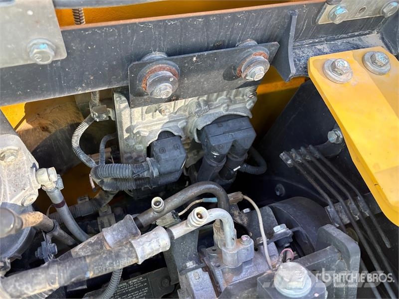 Komatsu PC138USLC-10 Tracked Excavator Kāpurķēžu ekskavatori