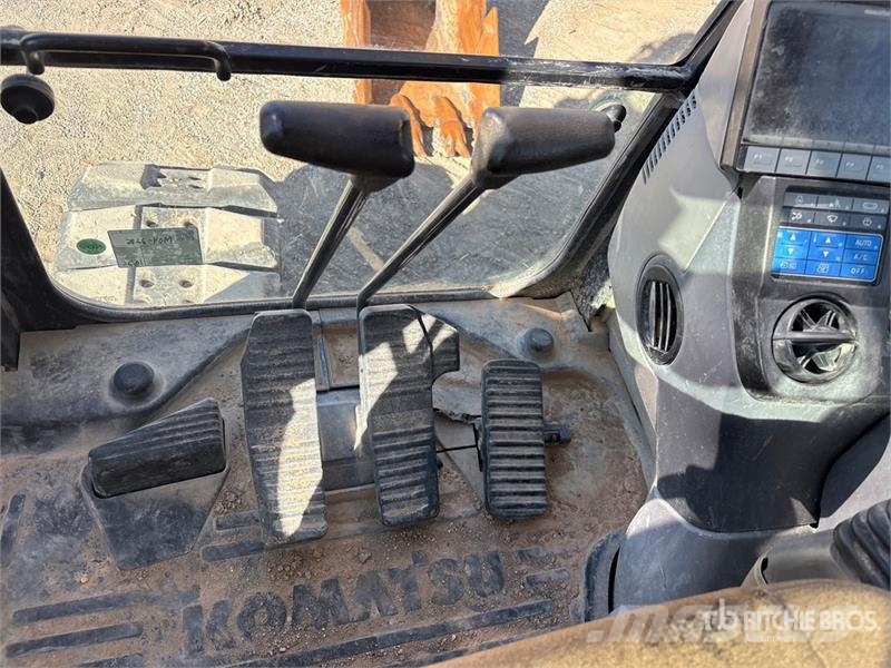 Komatsu PC138USLC-10 Tracked Excavator Kāpurķēžu ekskavatori