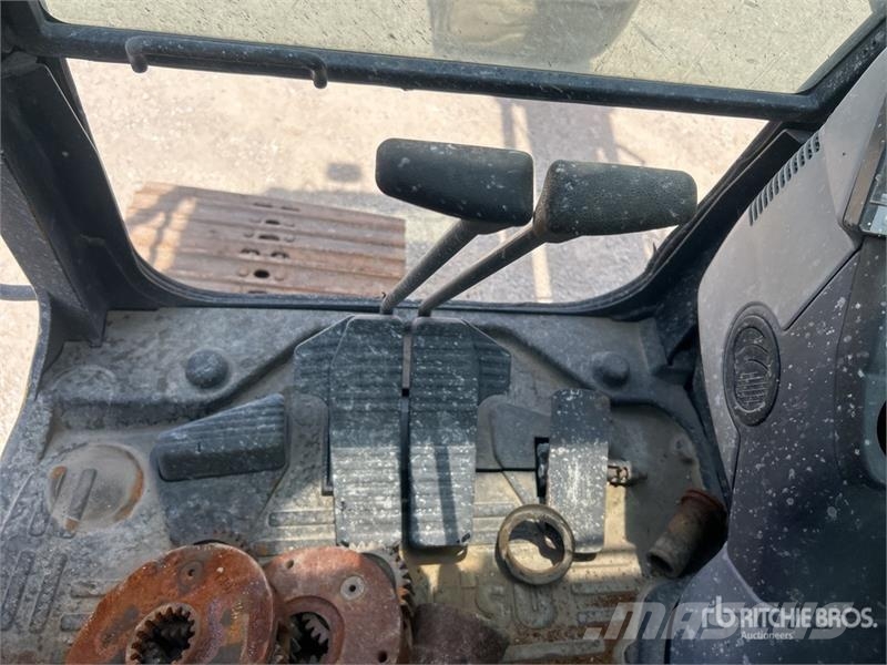 Komatsu PC138USLC-10 Tracked Excavator 大型油圧ショベル12t以上(パワーショベル・ユンボ)