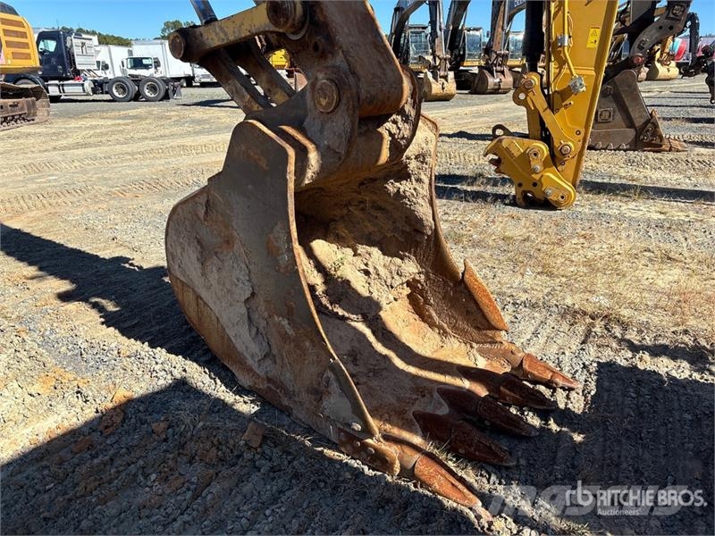 Komatsu PC160LC-8 Lánctalpas kotrók