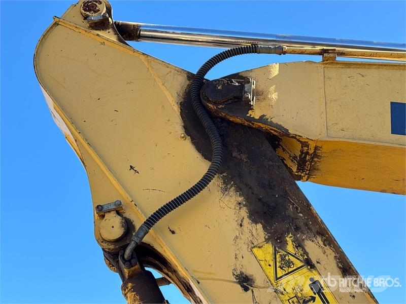 Komatsu PC160LC-8 Lánctalpas kotrók