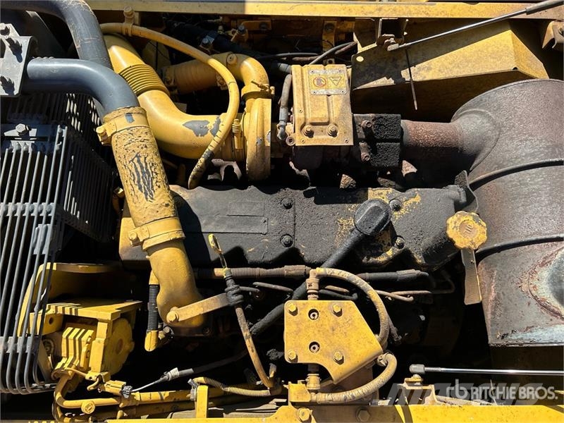 Komatsu PC200LC-8 Lánctalpas kotrók