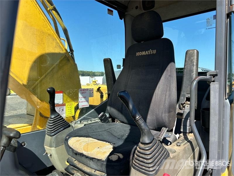 Komatsu PC200LC-8 Lánctalpas kotrók