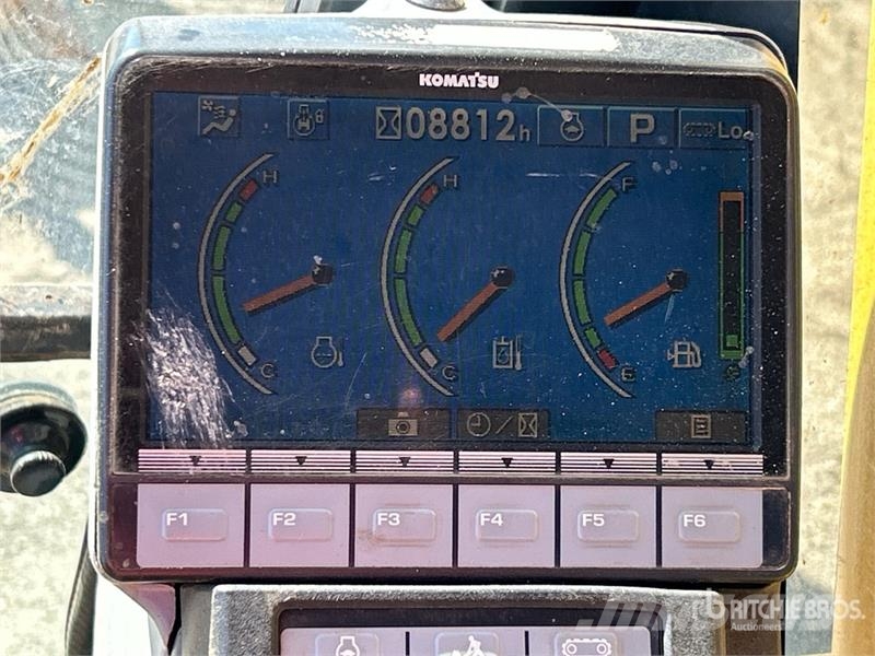 Komatsu PC200LC-8 Lánctalpas kotrók