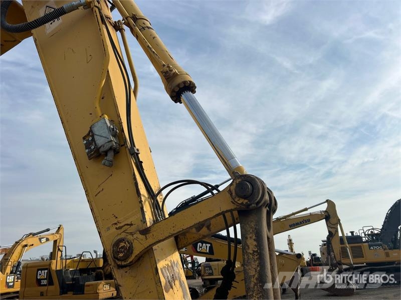 Komatsu PC200LC-8 Tracked Excavator Crawler excavators