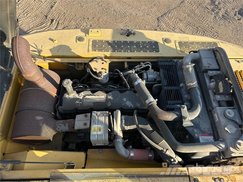 Komatsu PC200LC-8 Tracked Excavator Lánctalpas kotrók