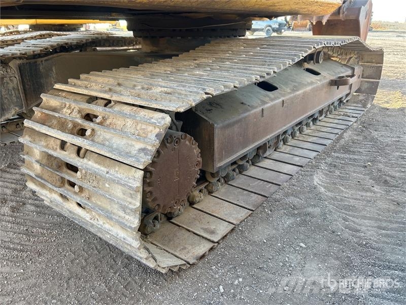 Komatsu PC200LC-8 Tracked Excavator Lánctalpas kotrók