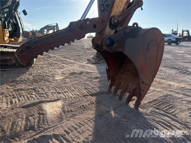 Komatsu PC200LC-8 Tracked Excavator Lánctalpas kotrók