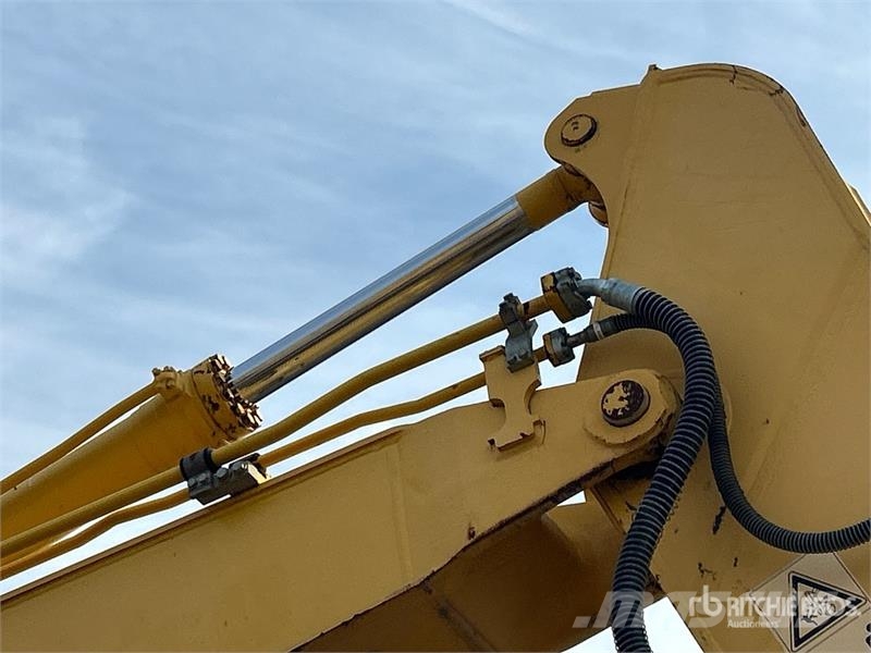 Komatsu PC200LC-8 Tracked Excavator Crawler excavators