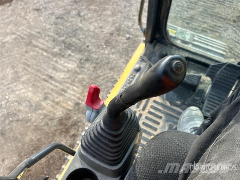 Komatsu PC200LC-8 Tracked Excavator Crawler excavators