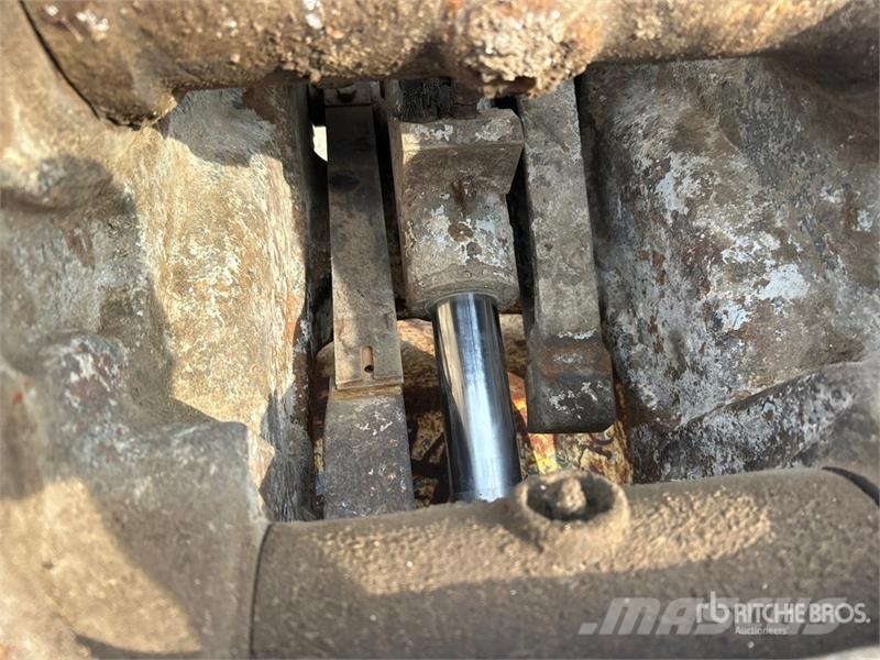Komatsu PC200LC-8 Tracked Excavator Crawler excavators