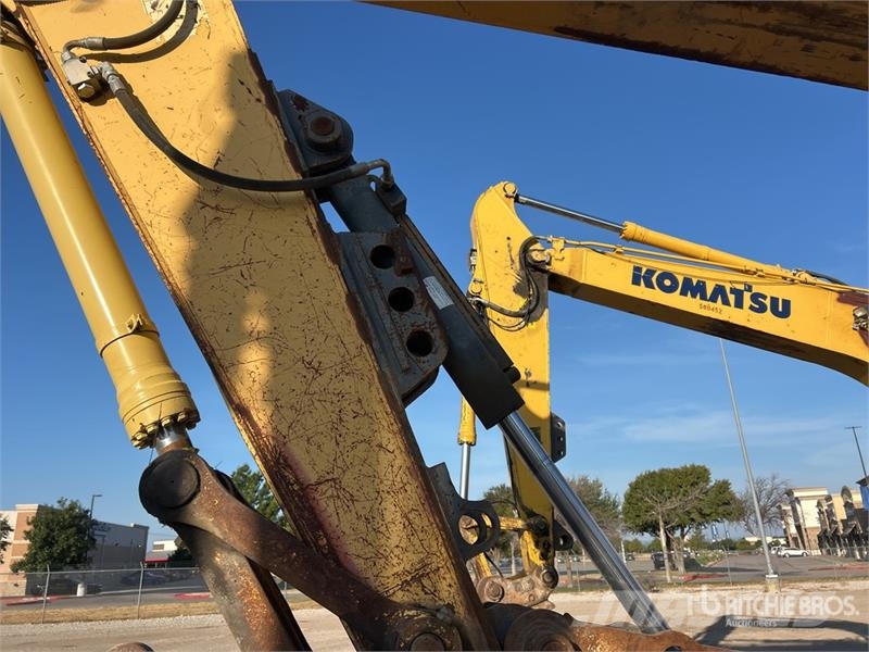 Komatsu PC200LC-8 Tracked Excavator Lánctalpas kotrók