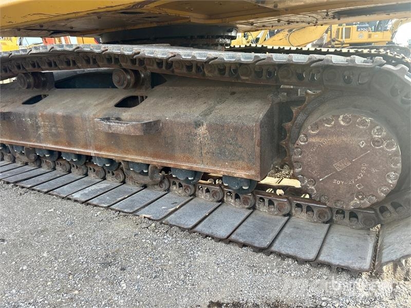 Komatsu PC200LC-8 Tracked Excavator Crawler excavators