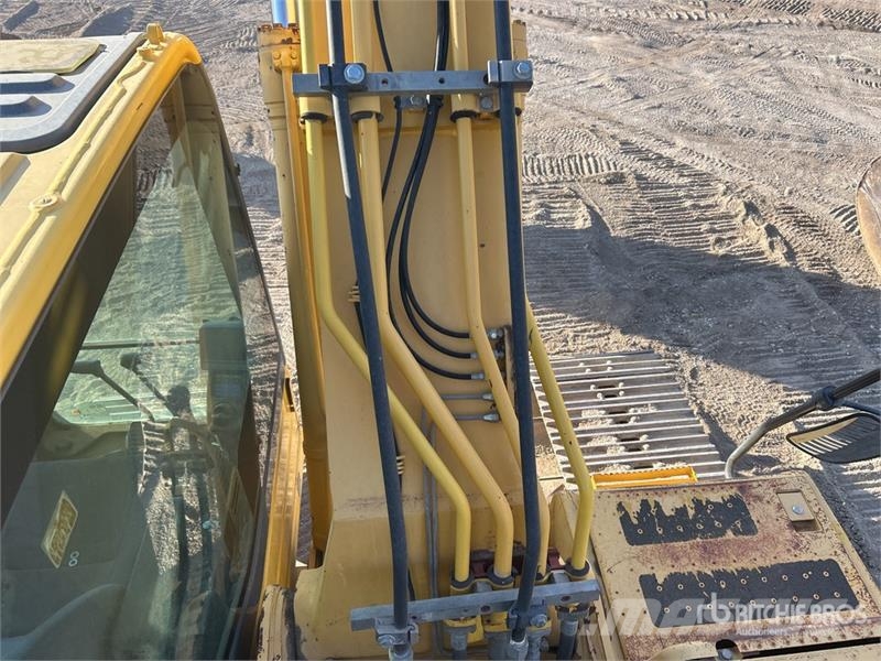Komatsu PC200LC-8 Tracked Excavator Lánctalpas kotrók
