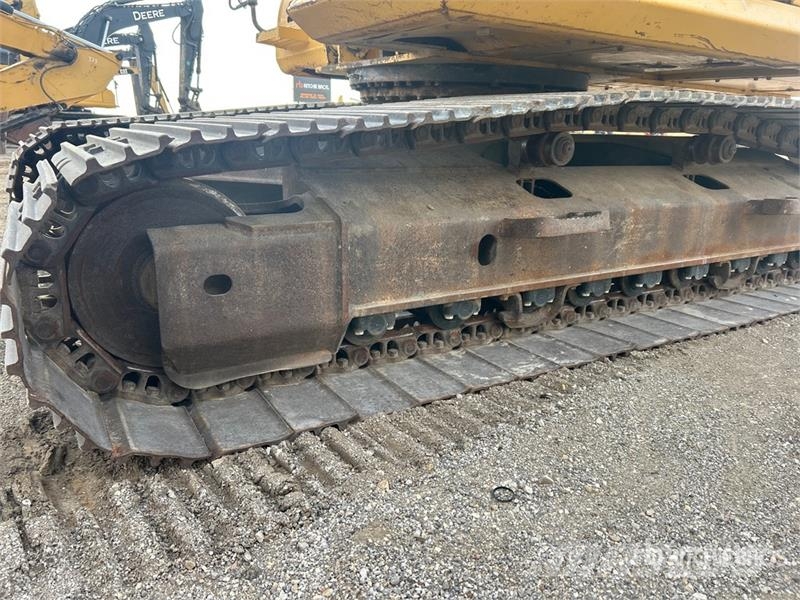 Komatsu PC200LC-8 Tracked Excavator Crawler excavators
