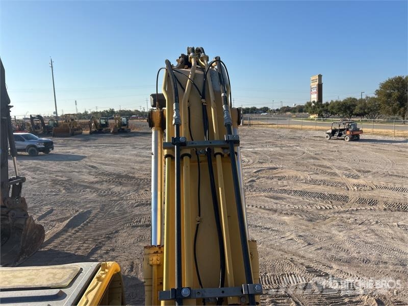 Komatsu PC200LC-8 Tracked Excavator Lánctalpas kotrók