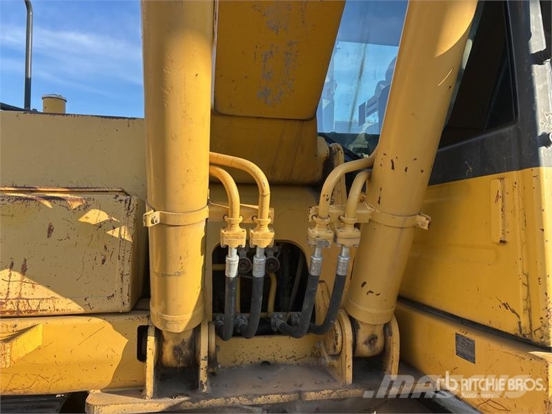 Komatsu PC200LC-8 Tracked Excavator Lánctalpas kotrók