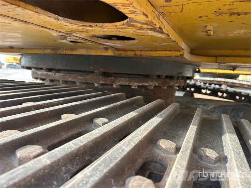 Komatsu PC200LC-8 Tracked Excavator Crawler excavators