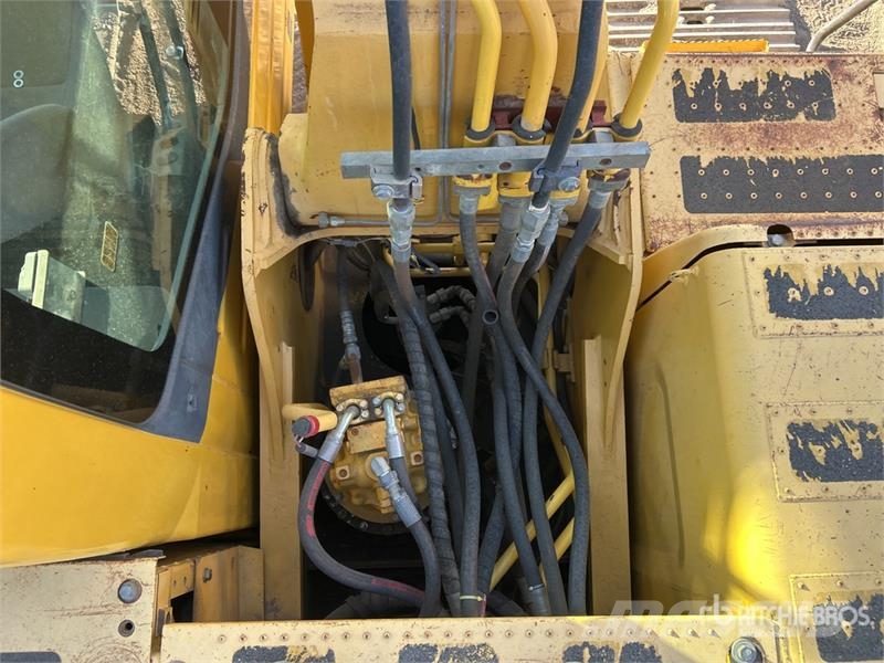 Komatsu PC200LC-8 Tracked Excavator Lánctalpas kotrók